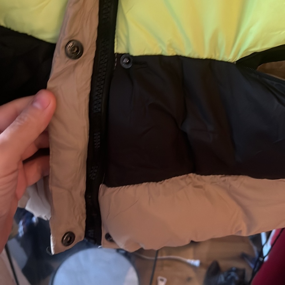 Pretty Little Thing Puffer Super Soft Size 12 Ove… - image 7